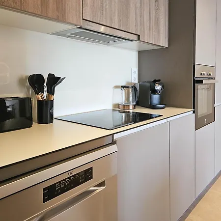 Two Bedroom In Sunny Golf, エステポナ