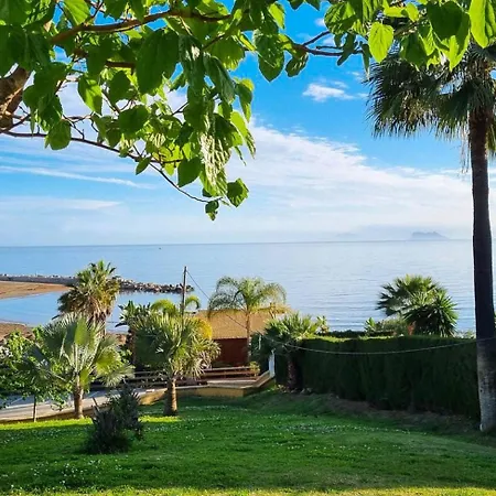Two Bedroom In Sunny Golf, Appartement